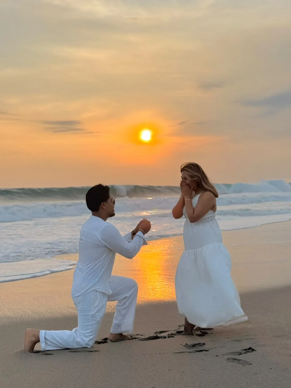Josué pide matrimonio a Ita en la playa